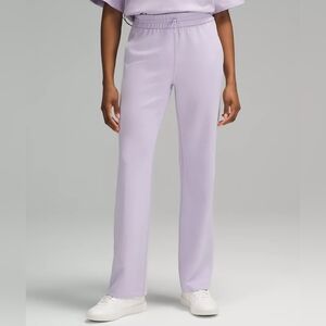 Lululemon Softstreme High-Rise Pant Regular - Women 10 in Lilac
